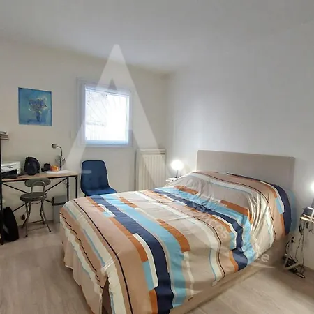 Rdc Avec Piscine, Climatisation Et Garage Sete